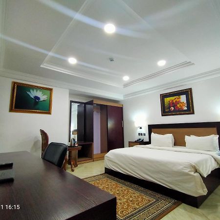 Hotel Immaculate Platinum Abuja Exterior foto